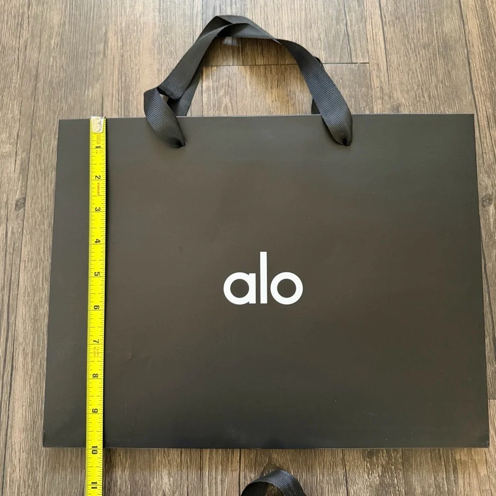 ALO Yoga Black Paper Shopping Bag Gift Bag Tote Luxury Reusable Set Two Trendy